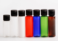 Δύο προσαρμοσμένα εμπορευματοκιβώτια χρώματα μπουκαλιών τύπων κενά μικρά πλαστικά με το καπάκι
