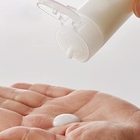 Διαφανές επαναληπτικής χρήσεως πλαστικό καλλυντικό συμπιέσιμο κτύπημα ΚΑΠ μπουκαλιών φιαλιδίων για το σαμπουάν πηκτωμάτων ντους λοσιόν τονωτικού