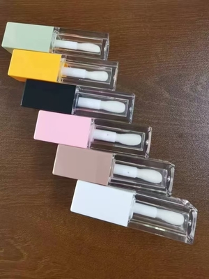 5ML Λιπ Γκλους Τύπος Πλασματικό Λιπ Γκλους Άδειοι Τύποι Custom Logo Μαύρο δοχείο με βούρτσα