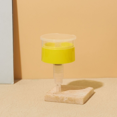 Λειτουργία ψεκασμού 28/410 33/410 Flip Top Nail Polish Dispenser Remover Oil Pump με υλικό PP