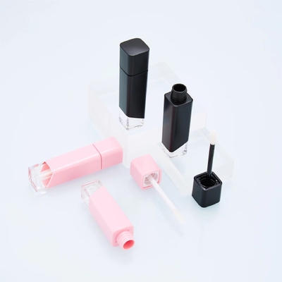 Γυρίζοντας λαμπτήρα χείλη Stick μάσκα χείλη μπαλσάμη μπουκάλι πλαστικό κατάλληλο για όλους τους τύπους δέρματος
