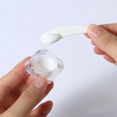 Φορητό ταξιδιωτικό σκίτ PS υλικό 3g 5g Διαφανές βάζο κρέμας με πολλαπλές επιλογές χρωμάτων Υποστήριξη χρωματικής μεταξικής εκτύπωσης Προσαρμοσμένη Χρησιμοποιείται για πακέτο περιποίησης δέρματος